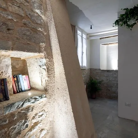 Cornelia Cave *